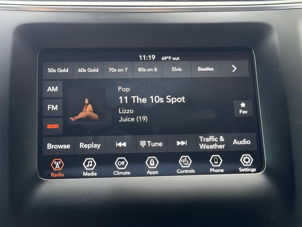 used 2021 Jeep Cherokee car, priced at $23,092