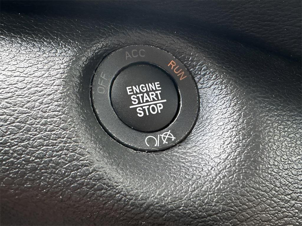 used 2021 Jeep Cherokee car, priced at $23,092