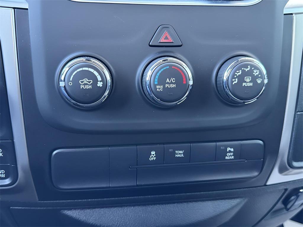 used 2019 Ram 1500 Classic car, priced at $27,777