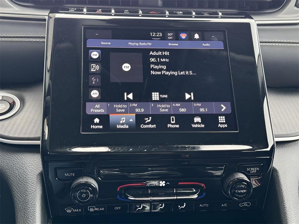 used 2023 Jeep Grand Cherokee car, priced at $30,851