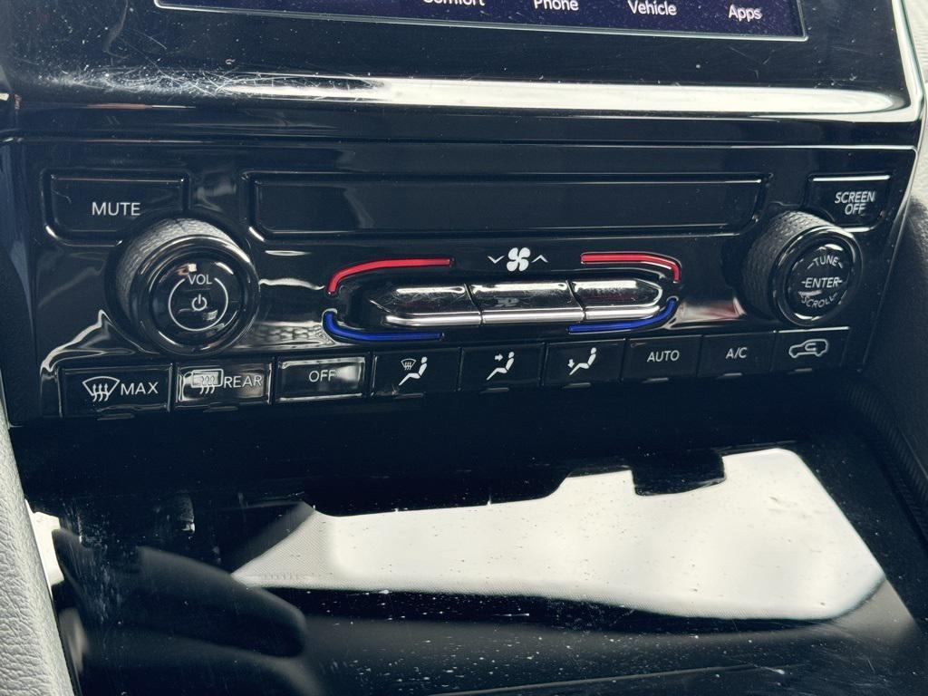 used 2023 Jeep Grand Cherokee car, priced at $30,851