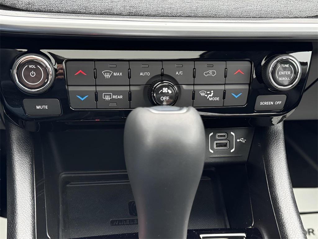 used 2022 Jeep Compass car, priced at $23,269