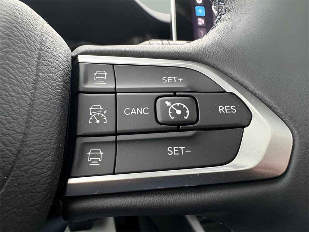 used 2022 Jeep Compass car, priced at $23,269