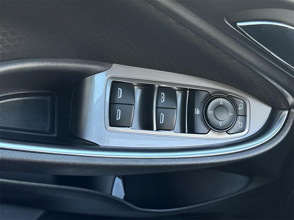 used 2017 Chevrolet Malibu car, priced at $13,989