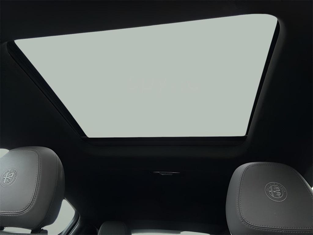 used 2024 Alfa Romeo Tonale car, priced at $28,422