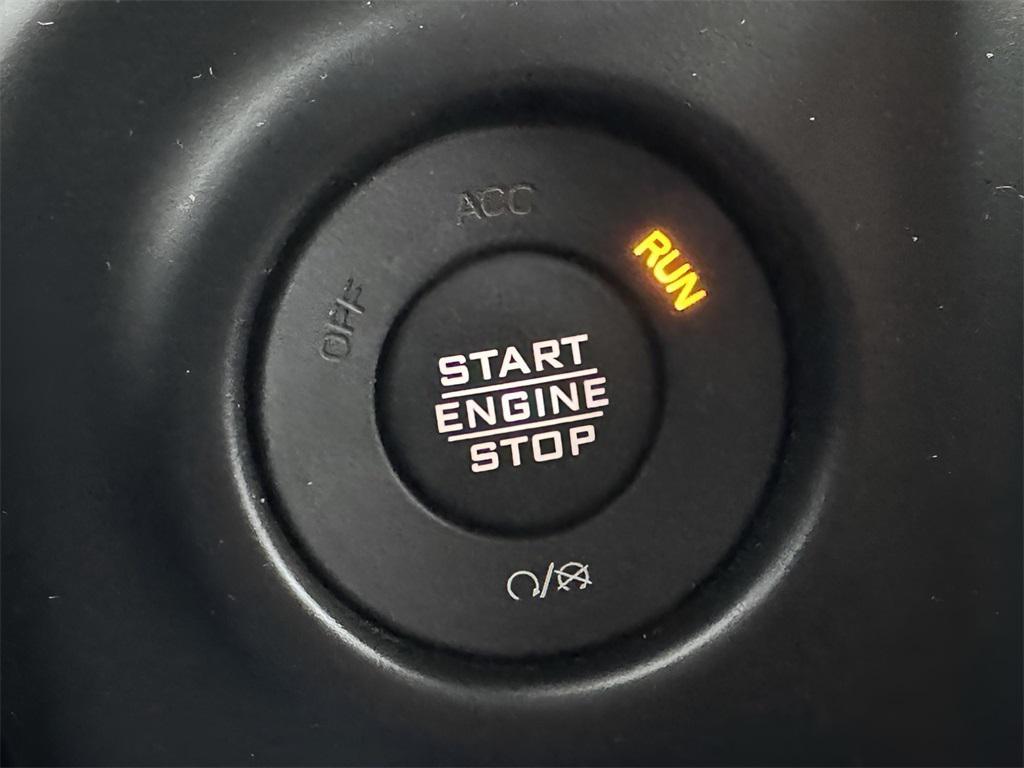 used 2022 Jeep Wrangler Unlimited car, priced at $32,583