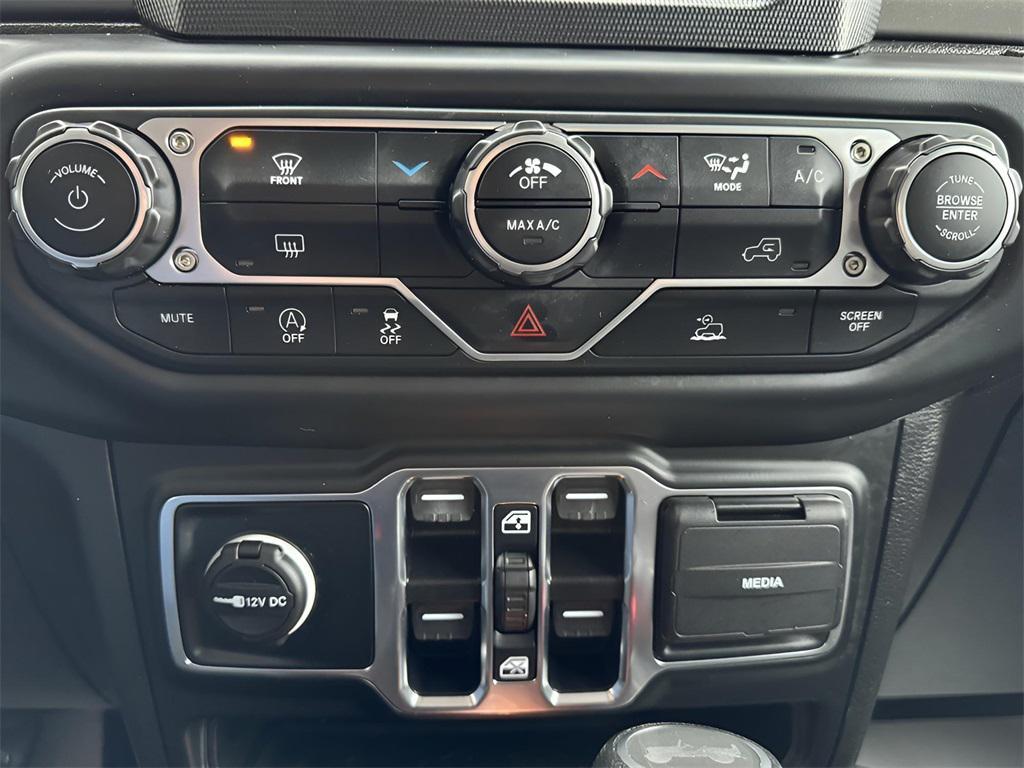 used 2022 Jeep Wrangler Unlimited car, priced at $32,583