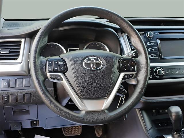 used 2018 Toyota Highlander car, priced at $21,096