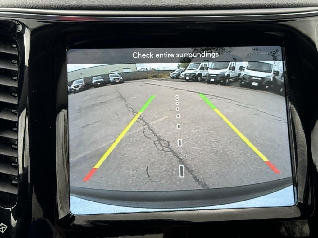 used 2022 Jeep Cherokee car, priced at $23,987