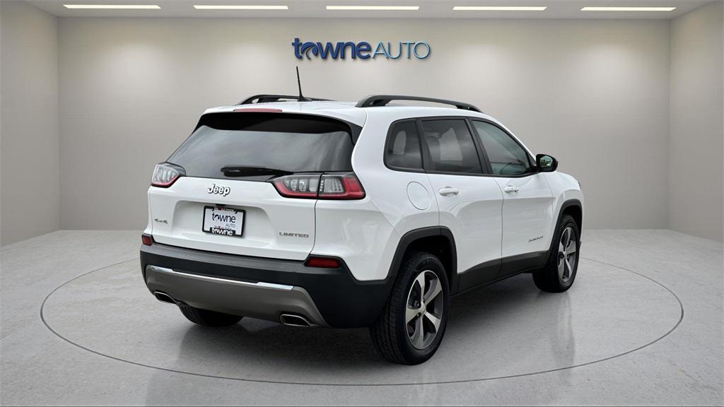 used 2022 Jeep Cherokee car, priced at $23,987