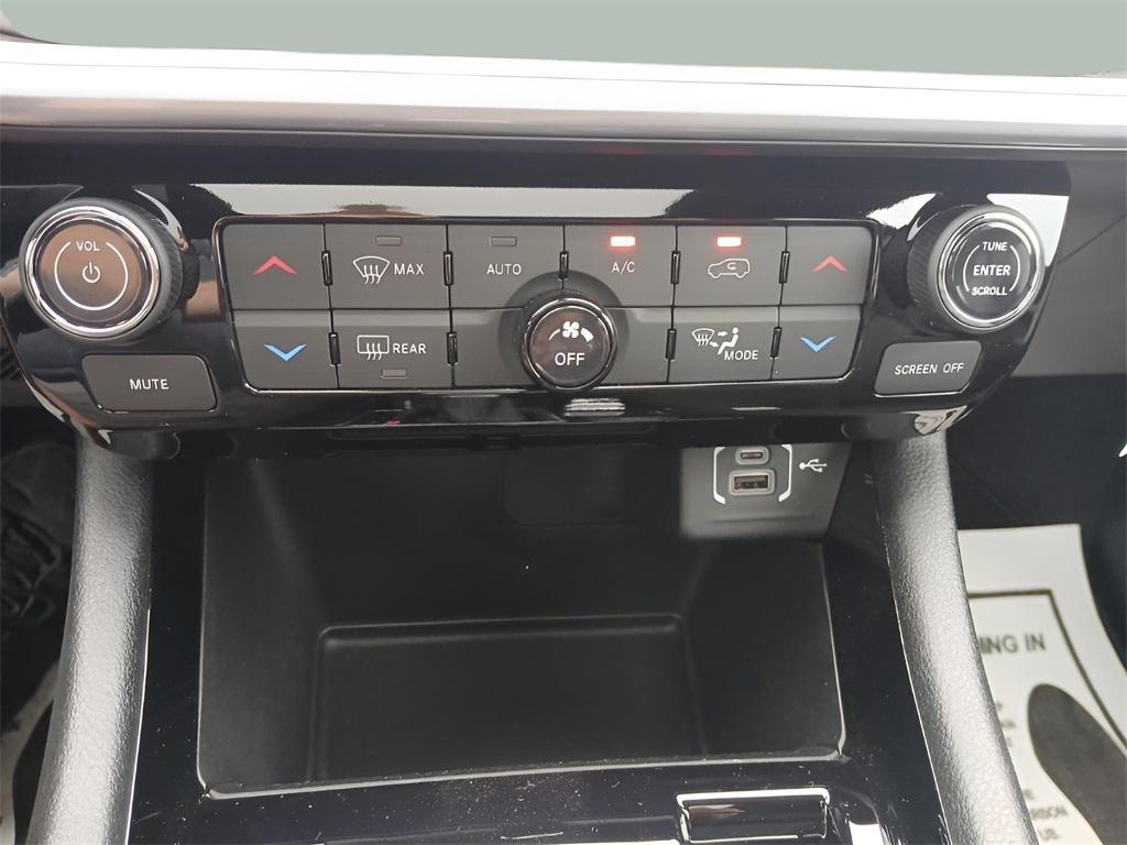used 2024 Jeep Compass car, priced at $27,351