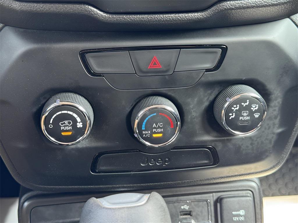 used 2020 Jeep Renegade car, priced at $14,764