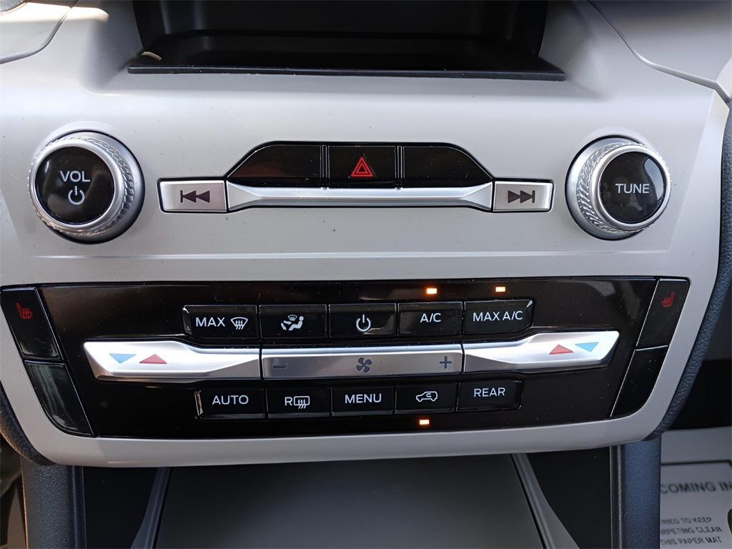 used 2023 Ford Explorer car, priced at $28,998