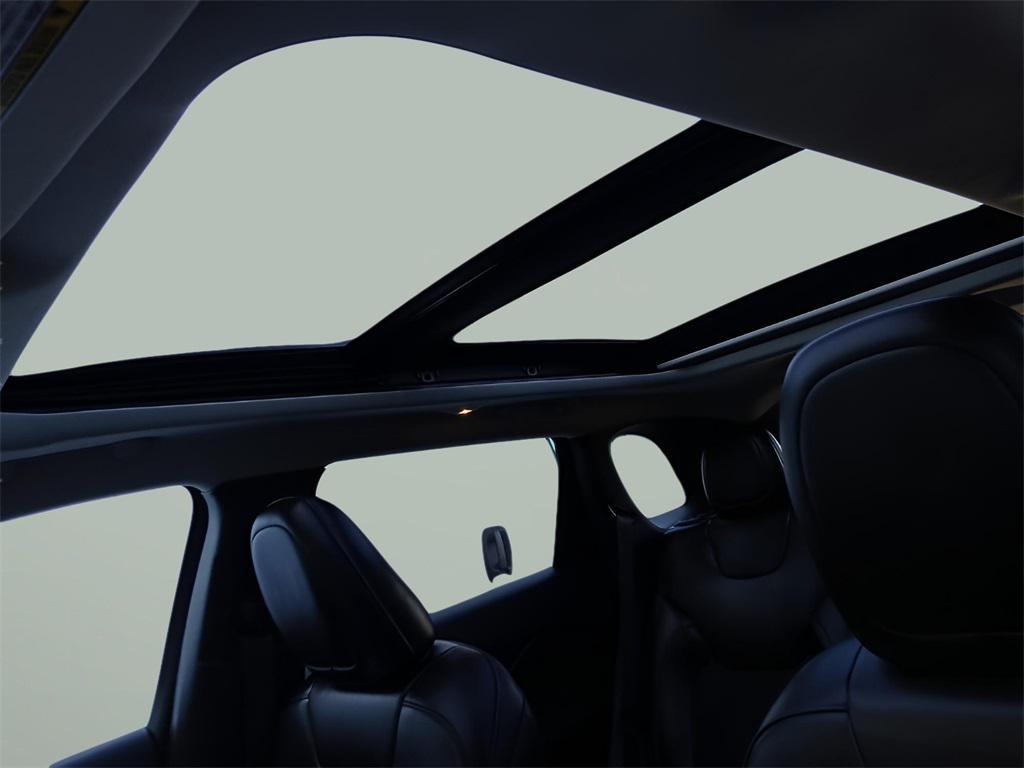 used 2022 Jeep Cherokee car, priced at $25,538