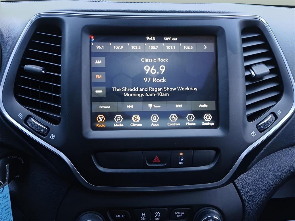 used 2022 Jeep Cherokee car, priced at $25,538