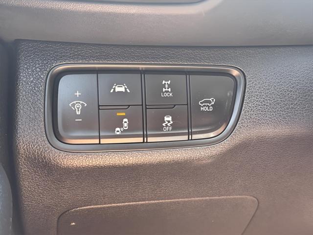 used 2019 Hyundai Santa Fe car, priced at $16,375