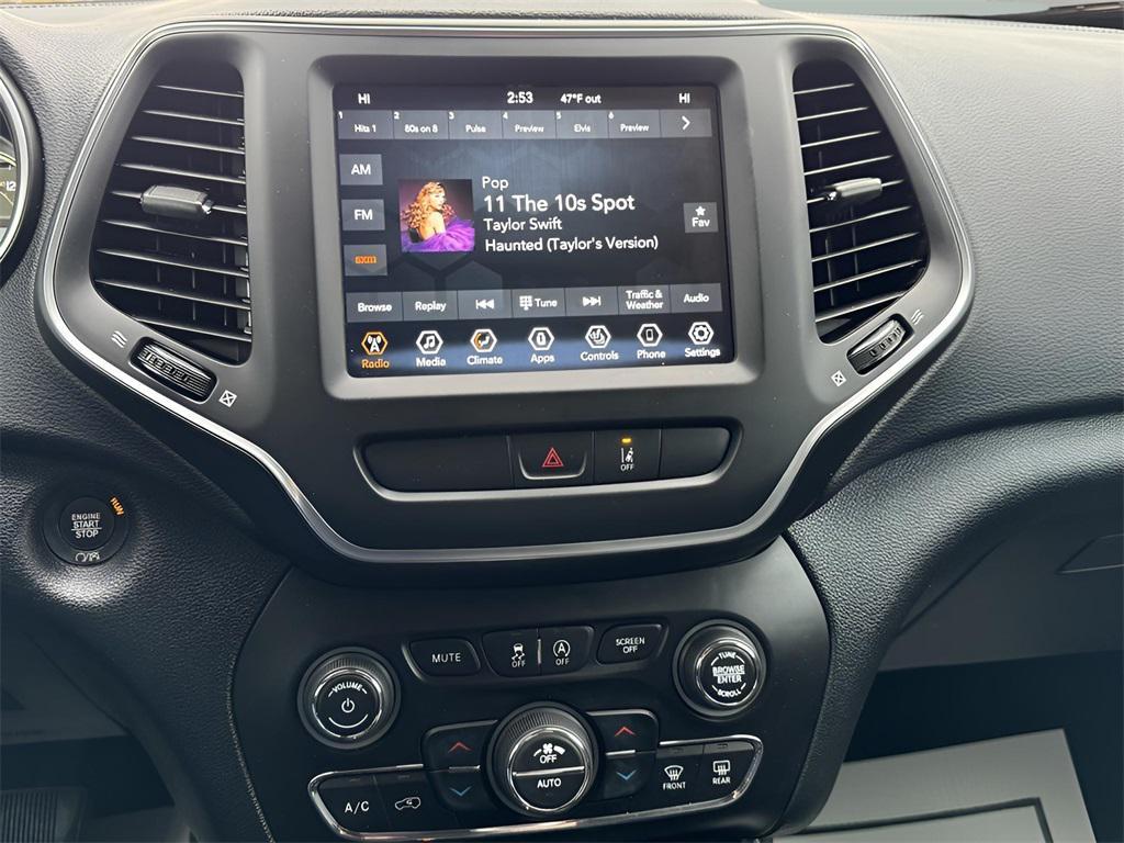 used 2022 Jeep Cherokee car, priced at $24,187