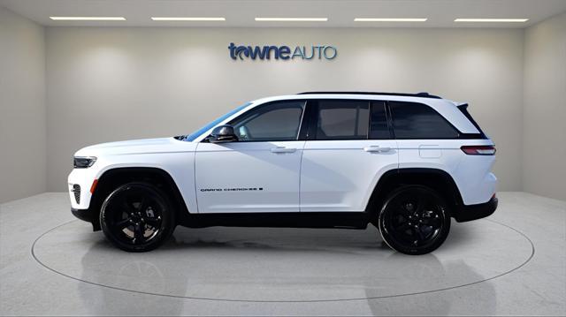 used 2023 Jeep Grand Cherokee car, priced at $35,789