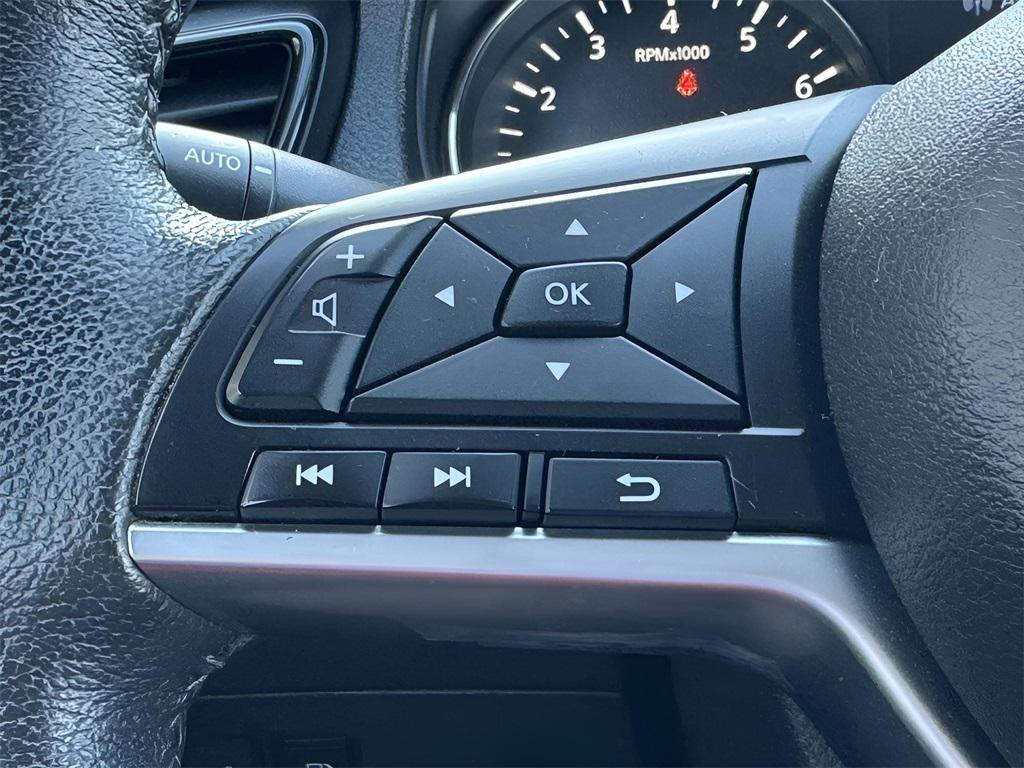 used 2019 Nissan Rogue car, priced at $15,251