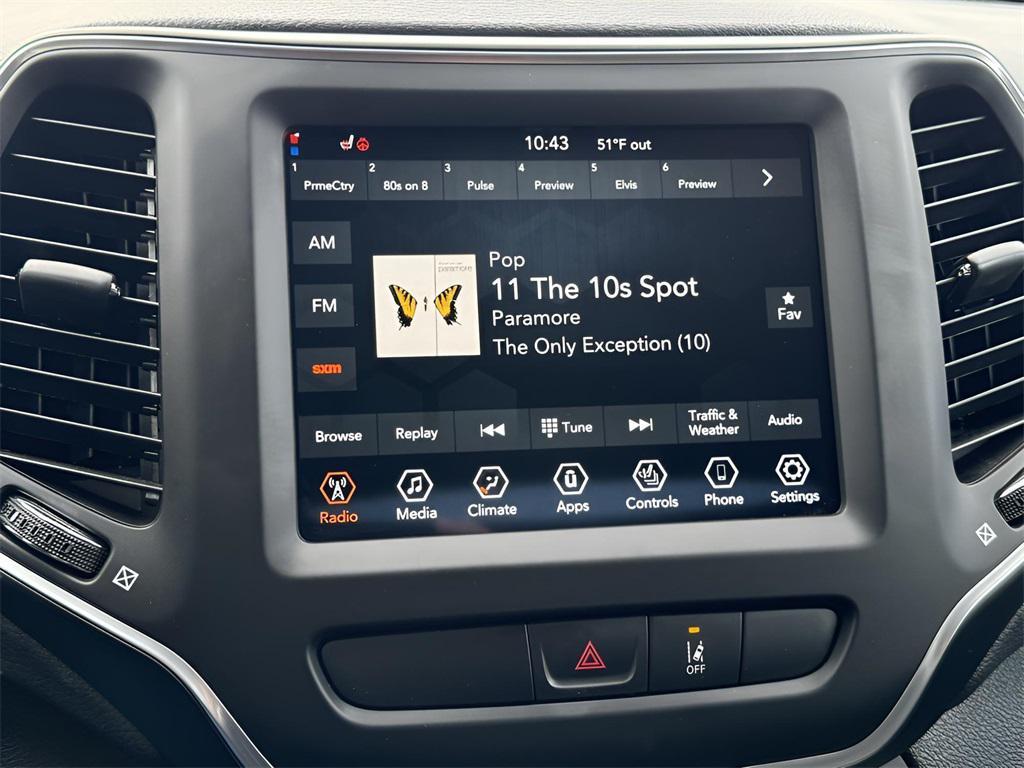 used 2022 Jeep Cherokee car, priced at $26,987