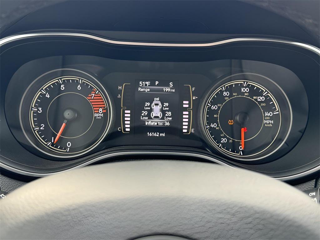 used 2022 Jeep Cherokee car, priced at $26,987