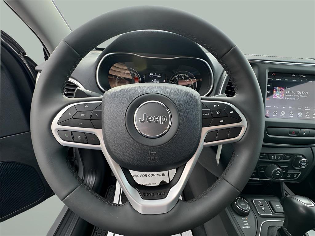 used 2022 Jeep Cherokee car, priced at $26,987