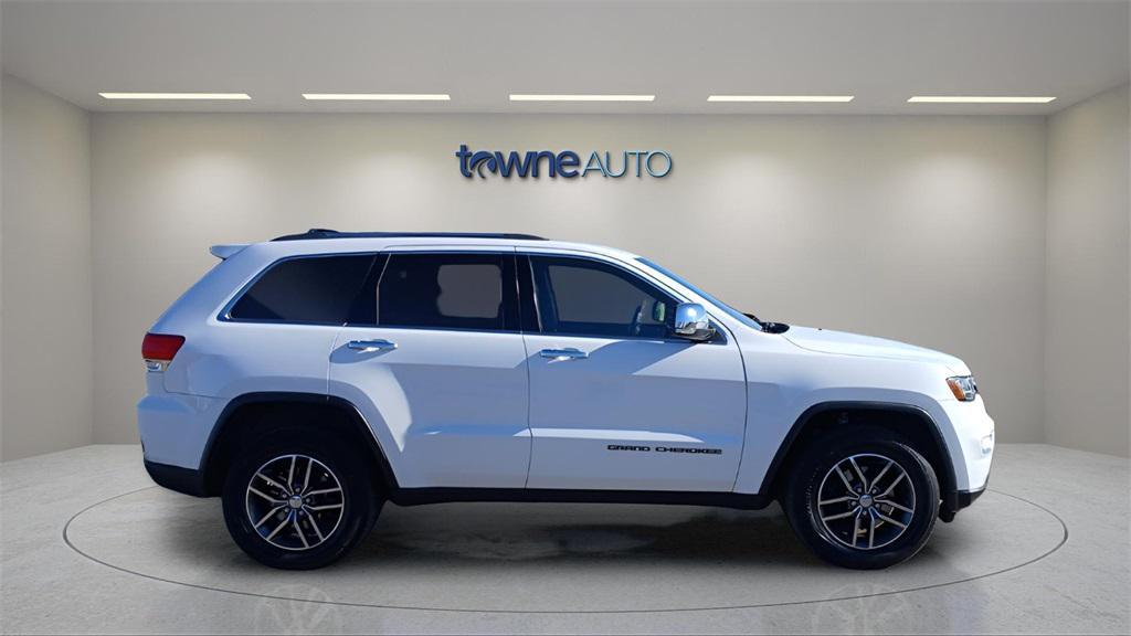 used 2018 Jeep Grand Cherokee car, priced at $19,569