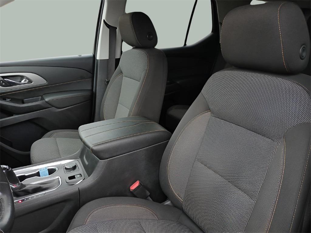 used 2020 Chevrolet Traverse car, priced at $18,989