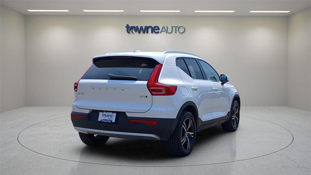 used 2025 Volvo XC40 car, priced at $30,987