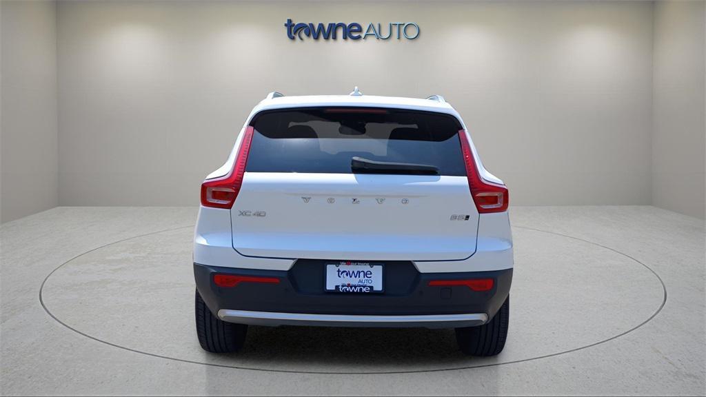 used 2025 Volvo XC40 car, priced at $30,987