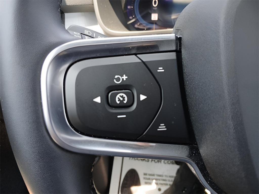 used 2025 Volvo XC40 car, priced at $30,987