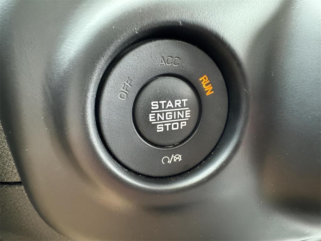 used 2021 Jeep Wrangler Unlimited car, priced at $32,507