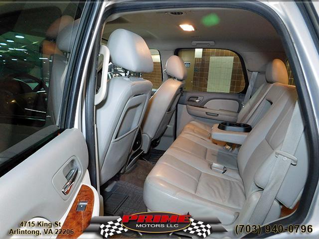 used 2013 GMC Yukon car, priced at $10,950