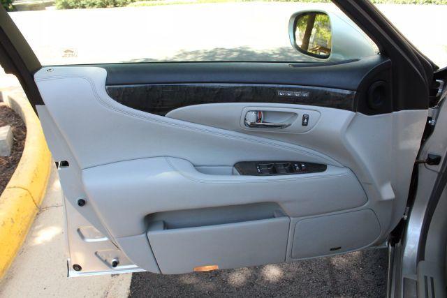 used 2007 Lexus LS 460 car, priced at $8,850