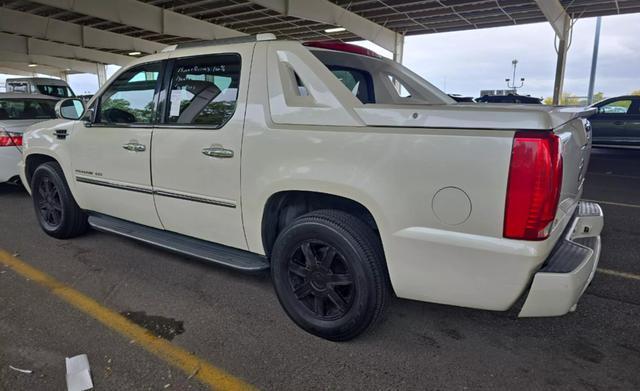 used 2007 Cadillac Escalade EXT car, priced at $11,450