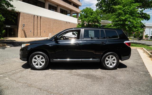 used 2011 Toyota Highlander car, priced at $11,950