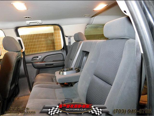 used 2009 Chevrolet Suburban car, priced at $7,750