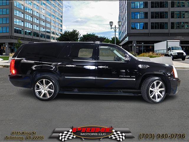 used 2014 Cadillac Escalade ESV car, priced at $10,950