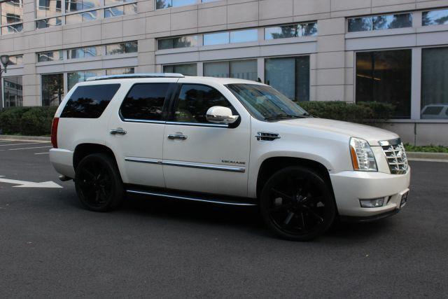 used 2011 Cadillac Escalade car, priced at $14,500
