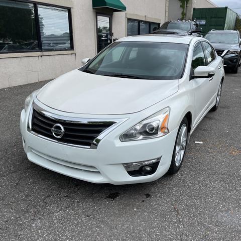 used 2015 Nissan Altima car, priced at $12,950