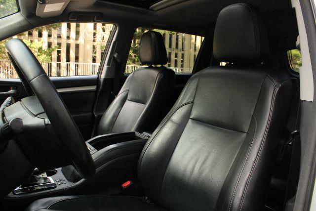 used 2017 Toyota Highlander car, priced at $18,950