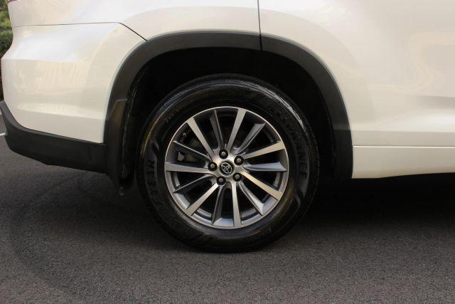 used 2017 Toyota Highlander car, priced at $18,950