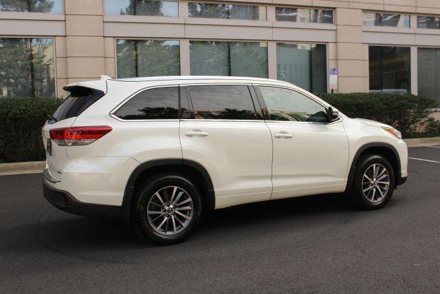 used 2017 Toyota Highlander car, priced at $18,950