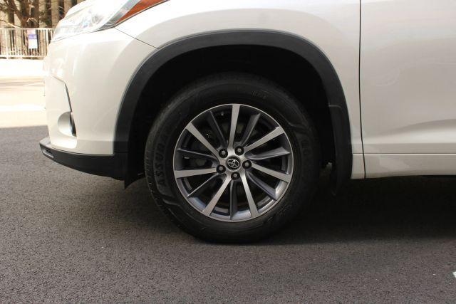 used 2017 Toyota Highlander car, priced at $18,950
