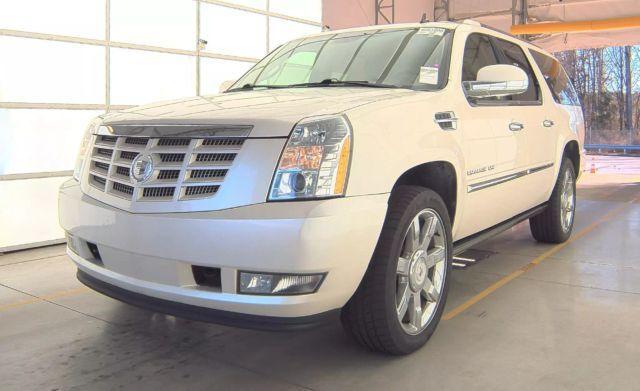 used 2011 Cadillac Escalade ESV car, priced at $15,950