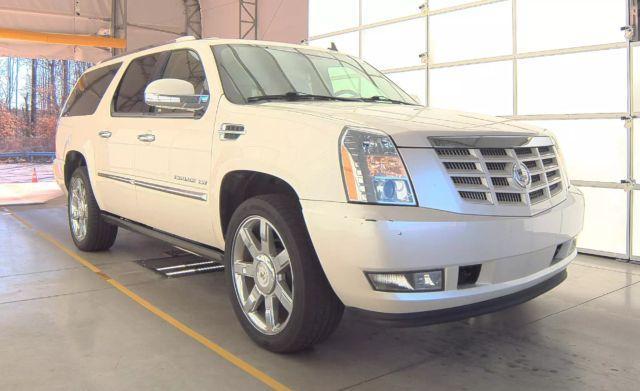 used 2011 Cadillac Escalade ESV car, priced at $15,950