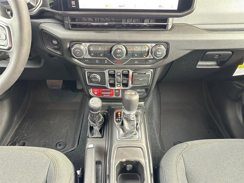 new 2026 Jeep Wrangler car, priced at $49,673