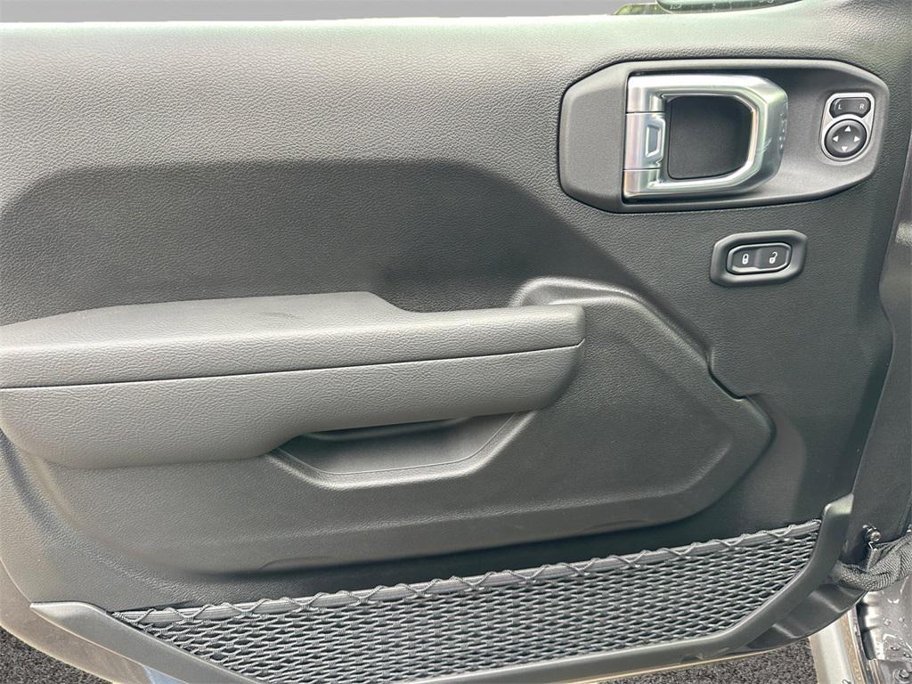 new 2026 Jeep Wrangler car, priced at $49,673