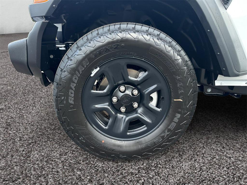 new 2025 Jeep Wrangler car, priced at $36,780