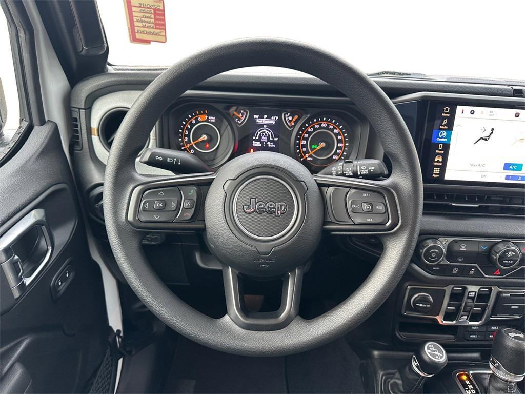 new 2025 Jeep Wrangler car, priced at $36,780